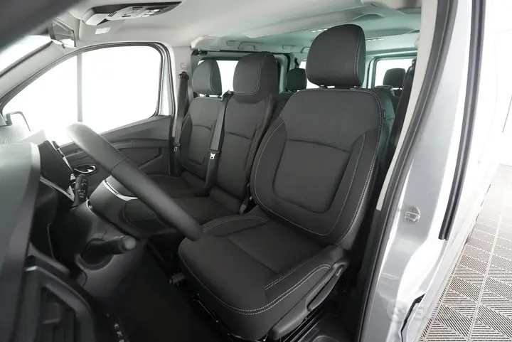 Renault Trafic 2025 photo 2