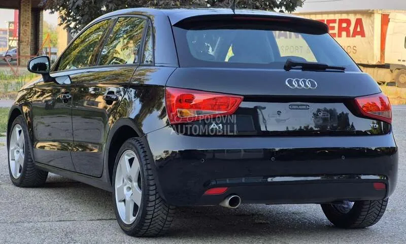 Audi A1 2012 photo 4