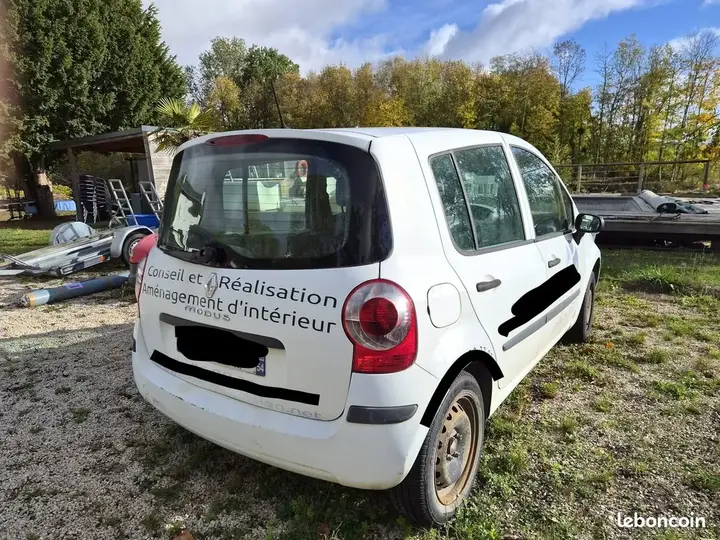 Renault Modus 2007 photo 2