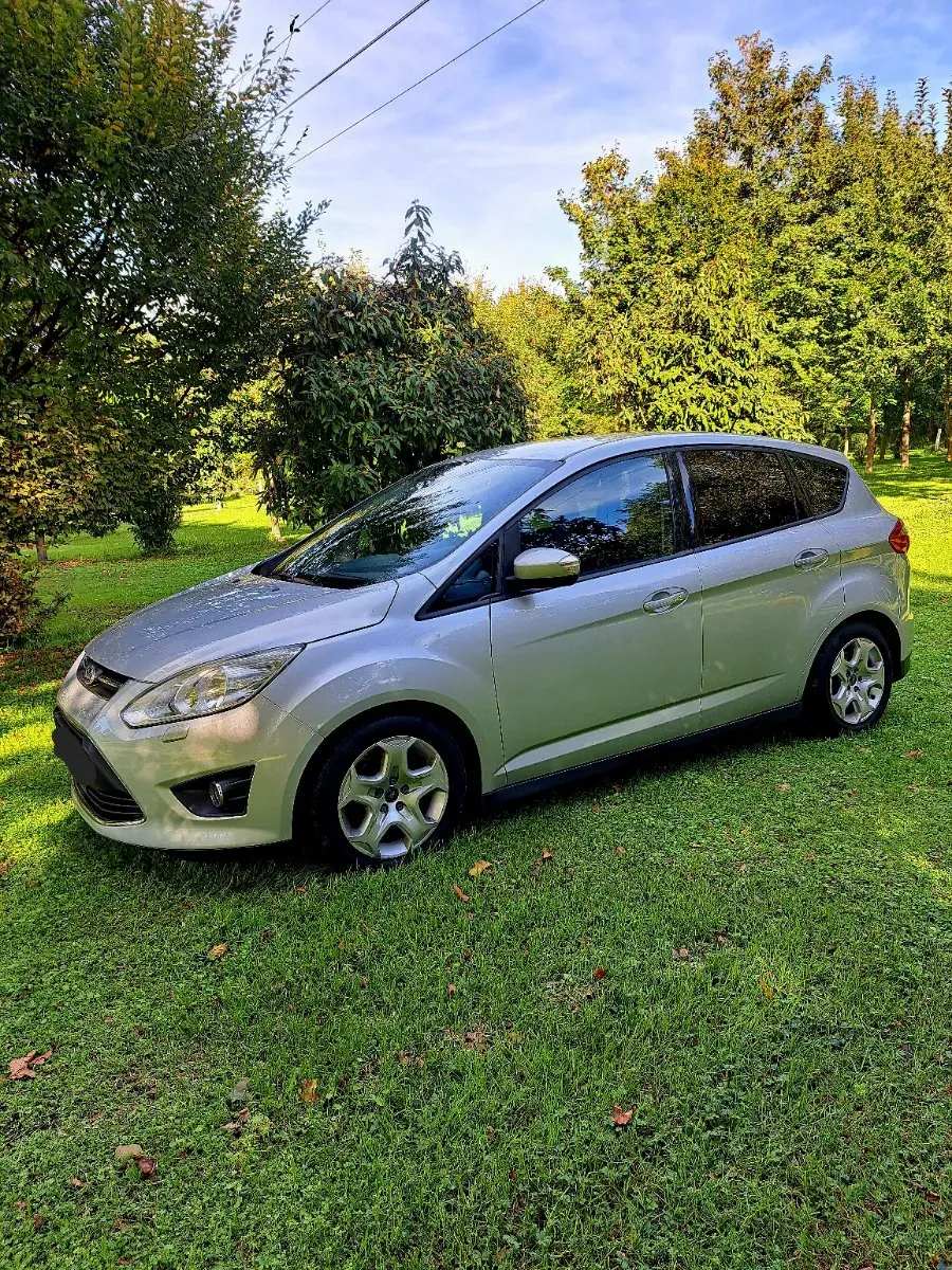 Ford C-Max 2012 photo 2