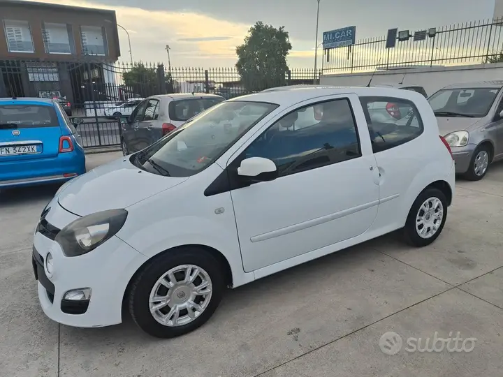 Renault Twingo 2012 photo 4