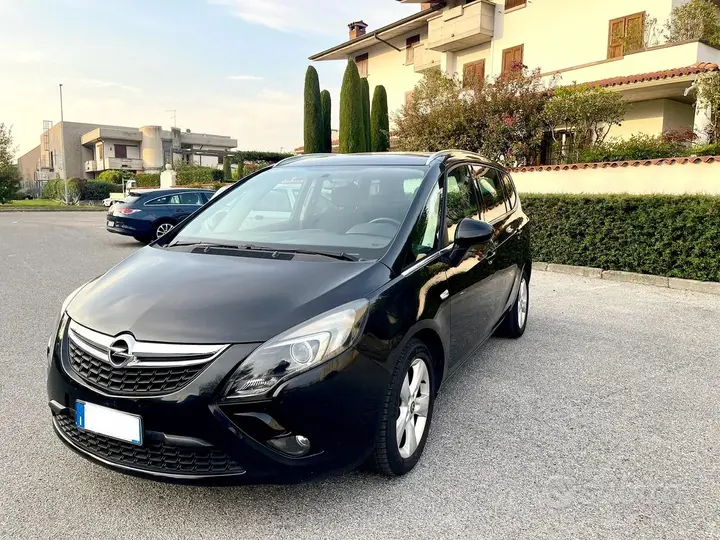 Opel Zafira 2013 photo 4