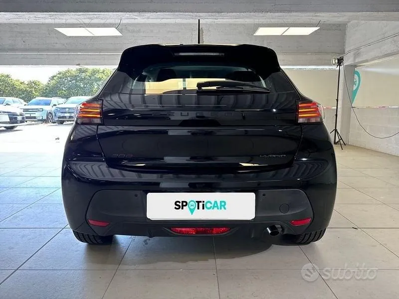 Peugeot 208 2024 photo 4