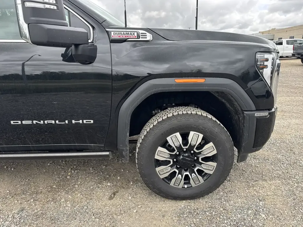 GMC Sierra 3500Hd 2026 photo 4