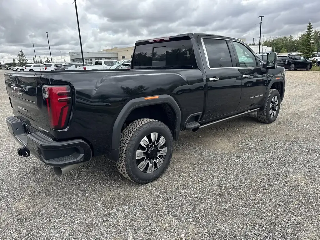 GMC Sierra 3500Hd 2026 photo 5