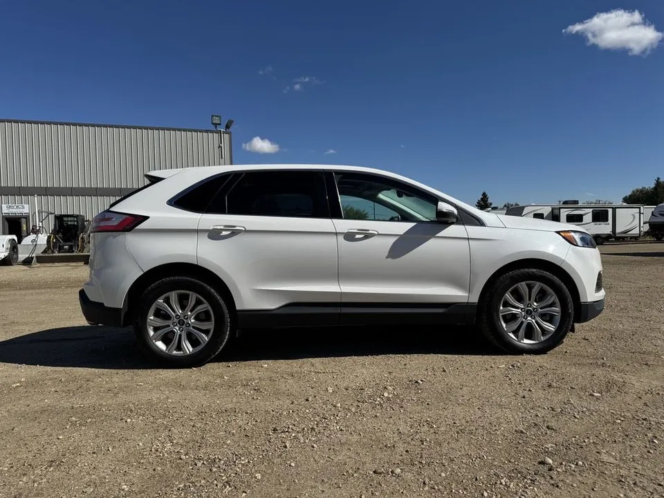 Ford Edge 2022 photo 2