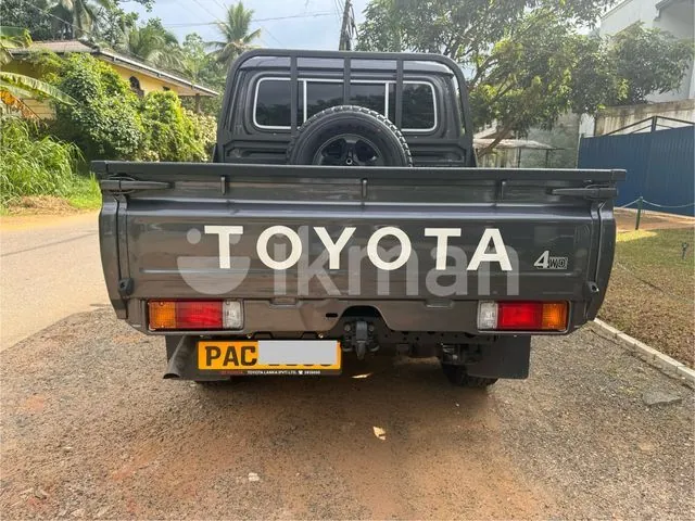 Toyota Land Cruiser 79 2025 photo 2