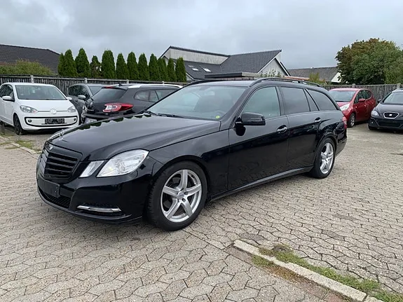 Mercedes-Benz E200