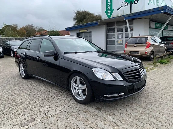 Mercedes-Benz E200 2012 photo 3