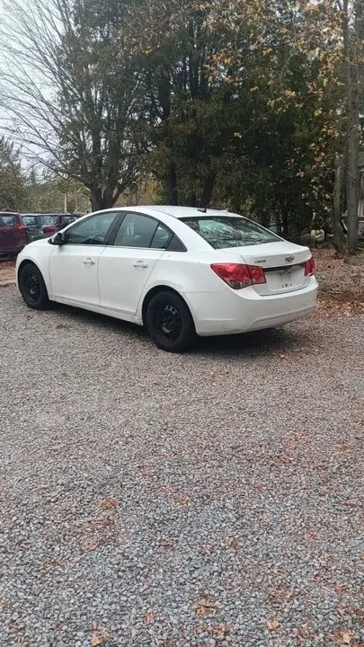 Chevrolet Cruze 2013 photo 3