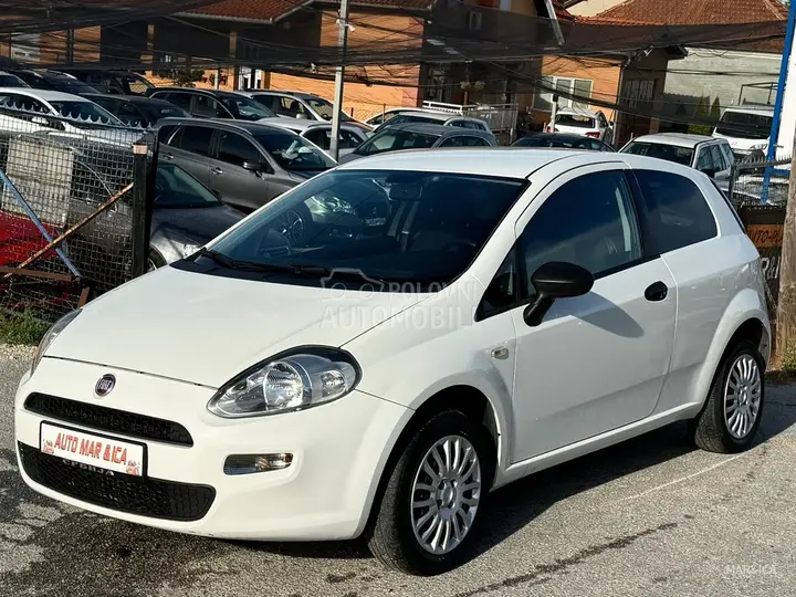 Fiat Grande Punto 2013 photo 4