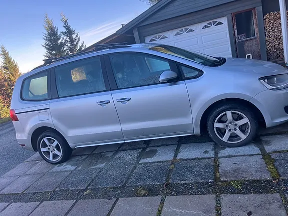 Volkswagen Sharan 2011 photo 4