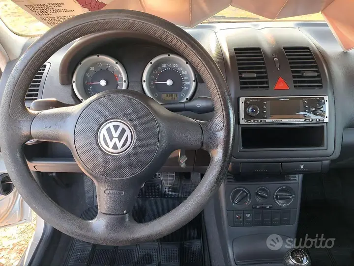 Volkswagen Polo 2000 photo 5