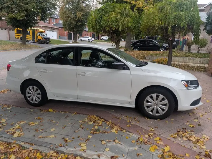 Volkswagen Jetta 2012 photo 4