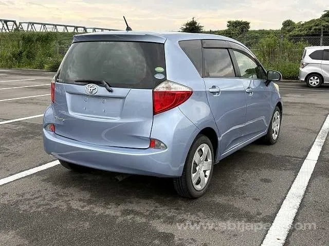 Toyota Ractis G 2013 photo 4