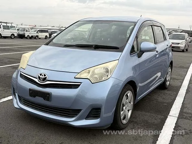 Toyota Ractis G 2013 photo 2