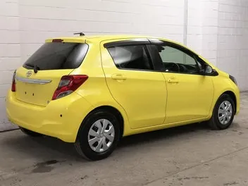 Toyota Vitz 2016 photo 3
