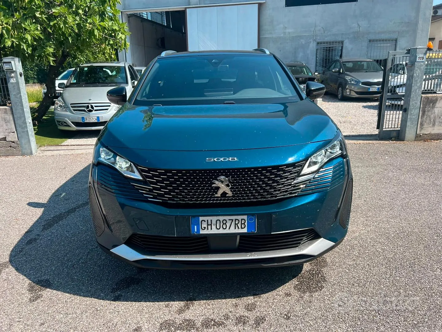 Peugeot 5008