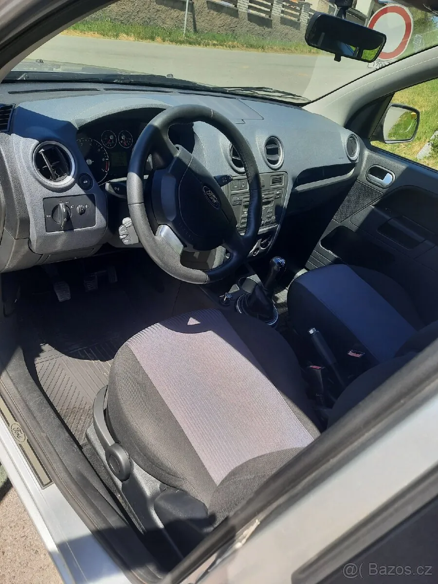 Ford Fusion 2011 photo 5