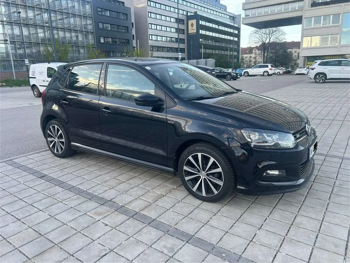 Volkswagen Polo 2015 photo 2