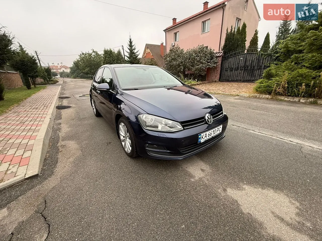 Volkswagen Golf 2012 photo 3