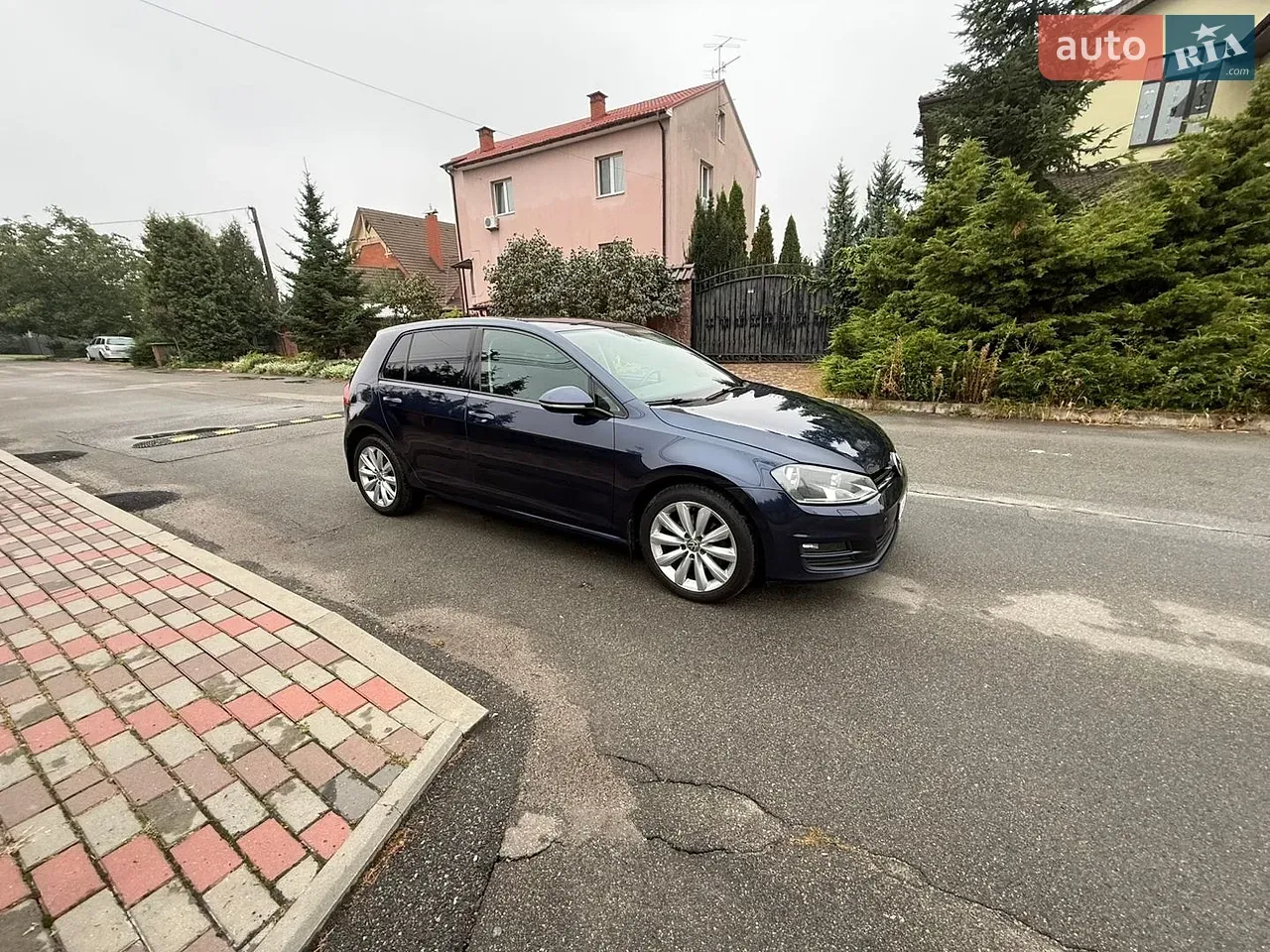 Volkswagen Golf 2012 photo 4