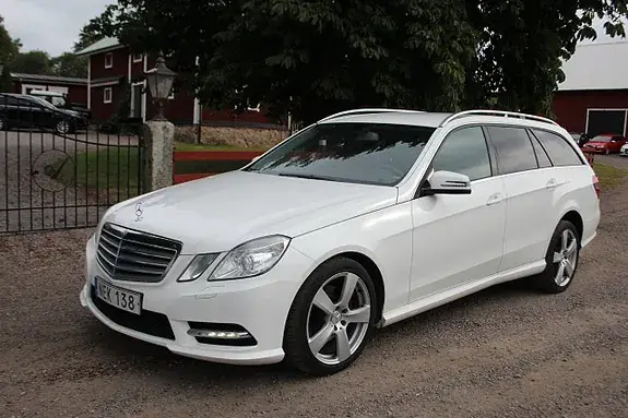 Mercedes-Benz E 200