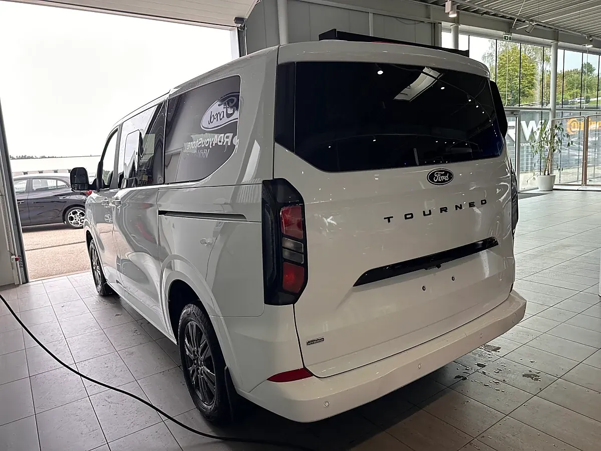 Ford Tourneo photo 3