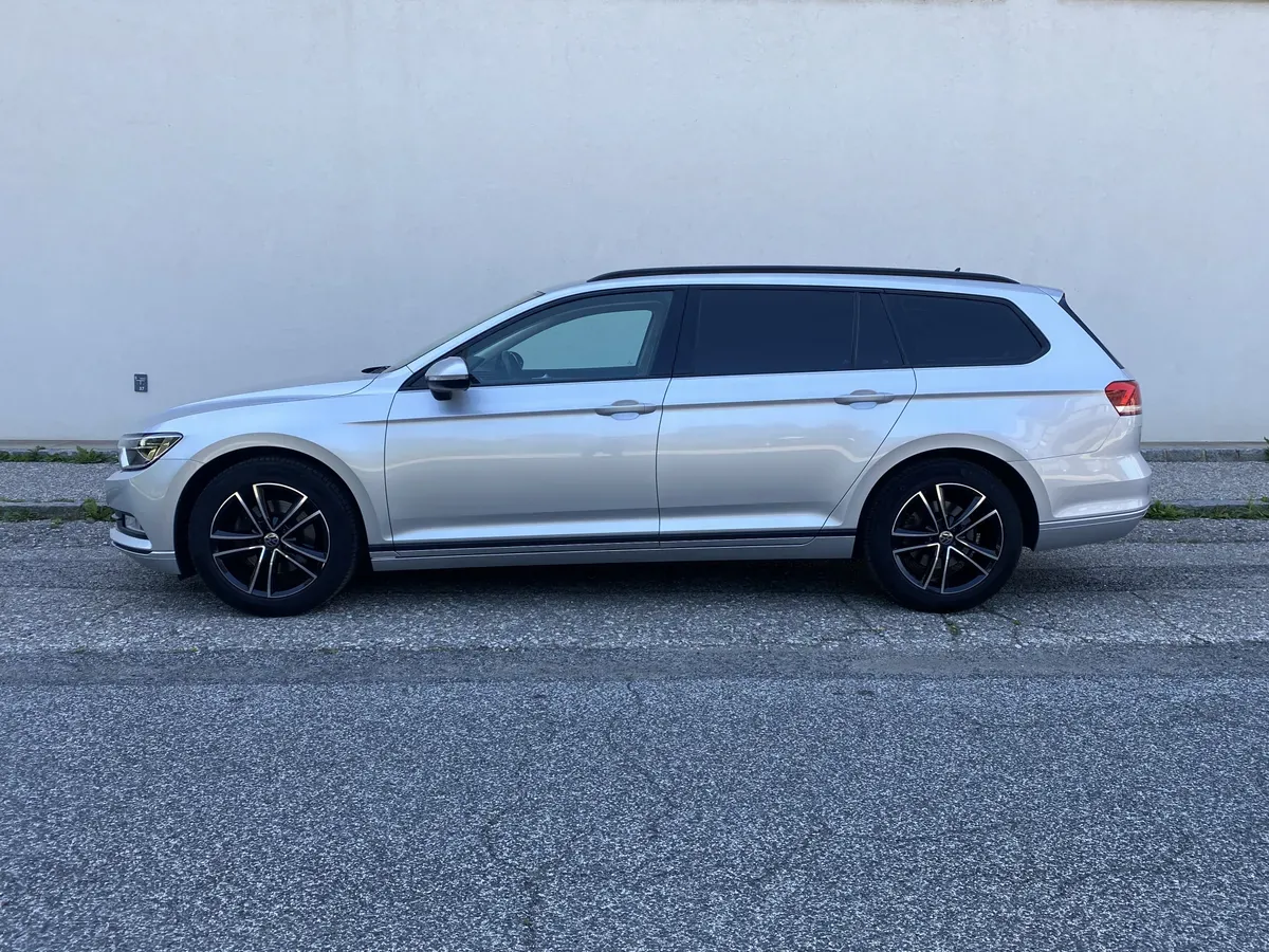 Volkswagen Passat 2018 photo 2