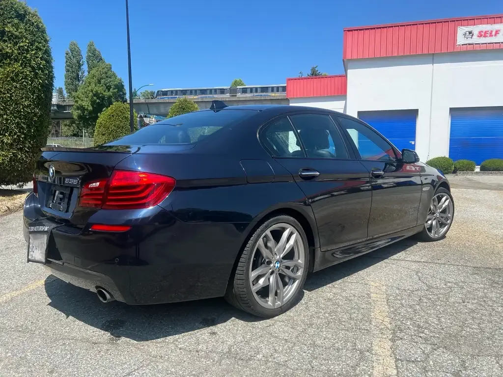 BMW 5 Series 2016 photo 5