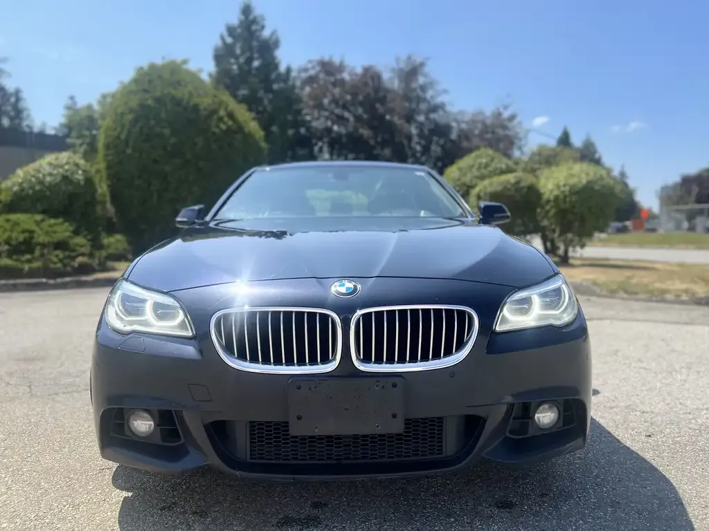 BMW 5 Series 2016 photo 2