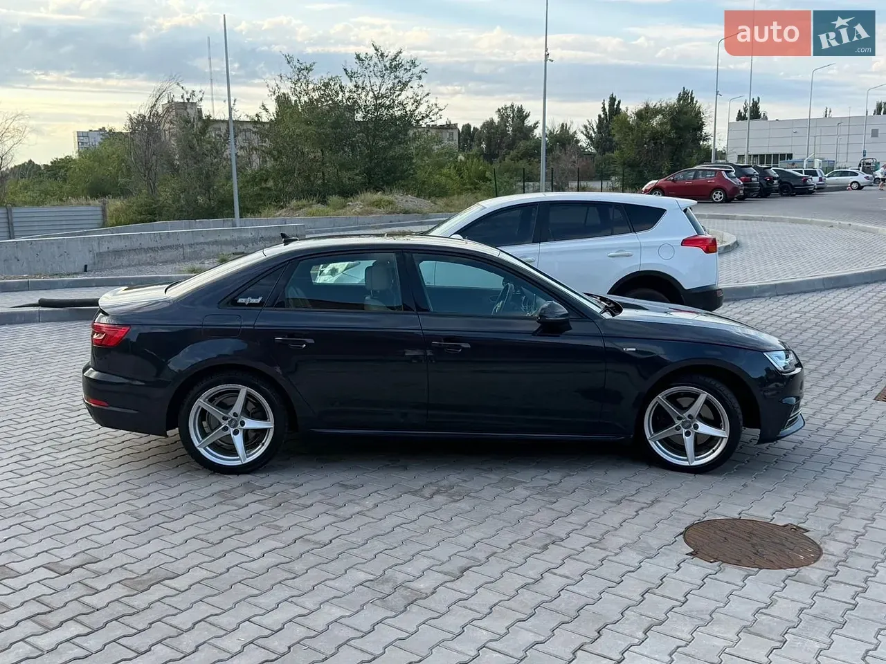 Audi A4 2016 photo 2