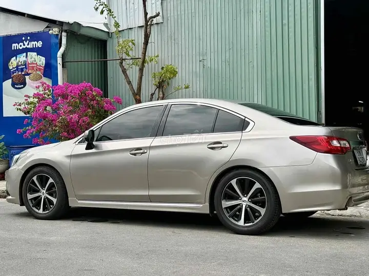 Subaru Legacy 2015 photo 3