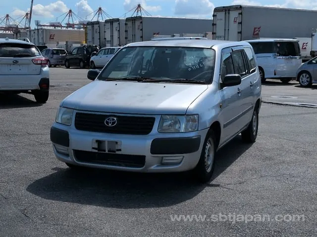 Toyota Succeed Van 2005 photo 2