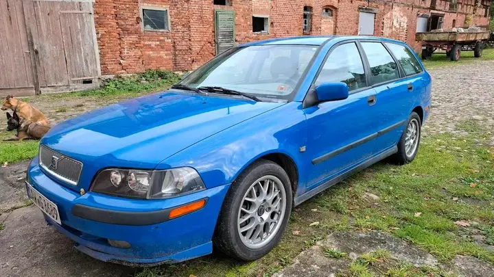 Volvo V40