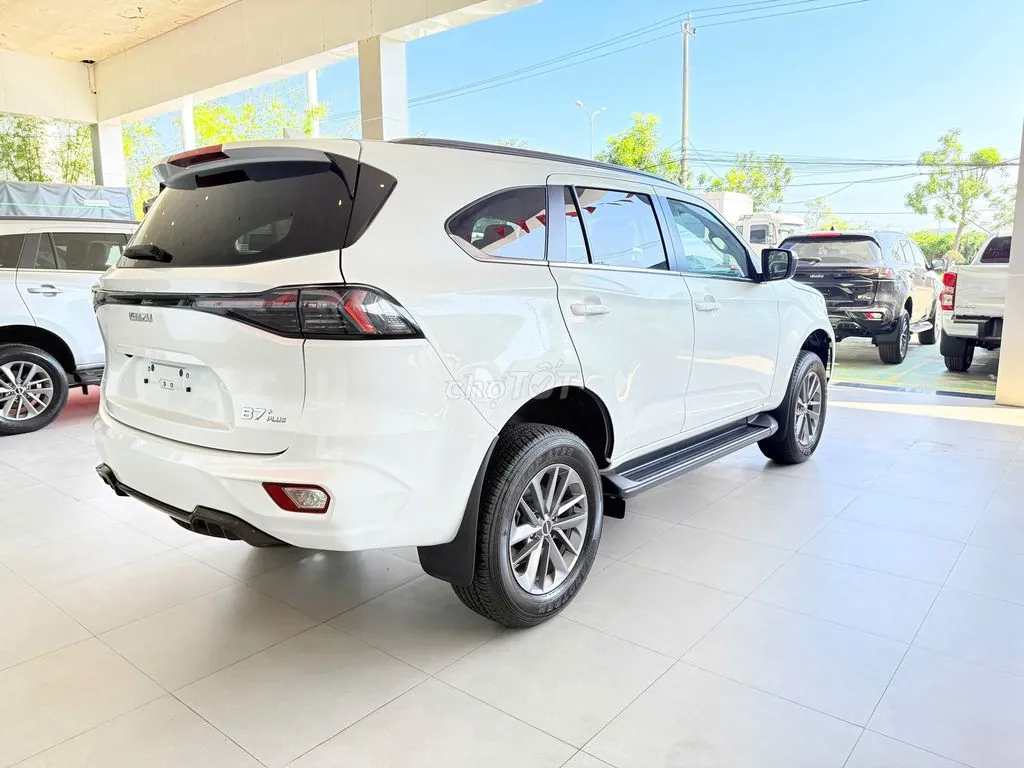 Isuzu Mu-X 2025 photo 5