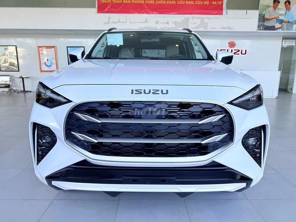 Isuzu Mu-X 2025 photo 4
