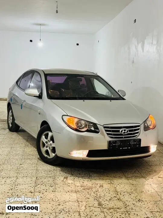 Hyundai Avante 2010 photo 4