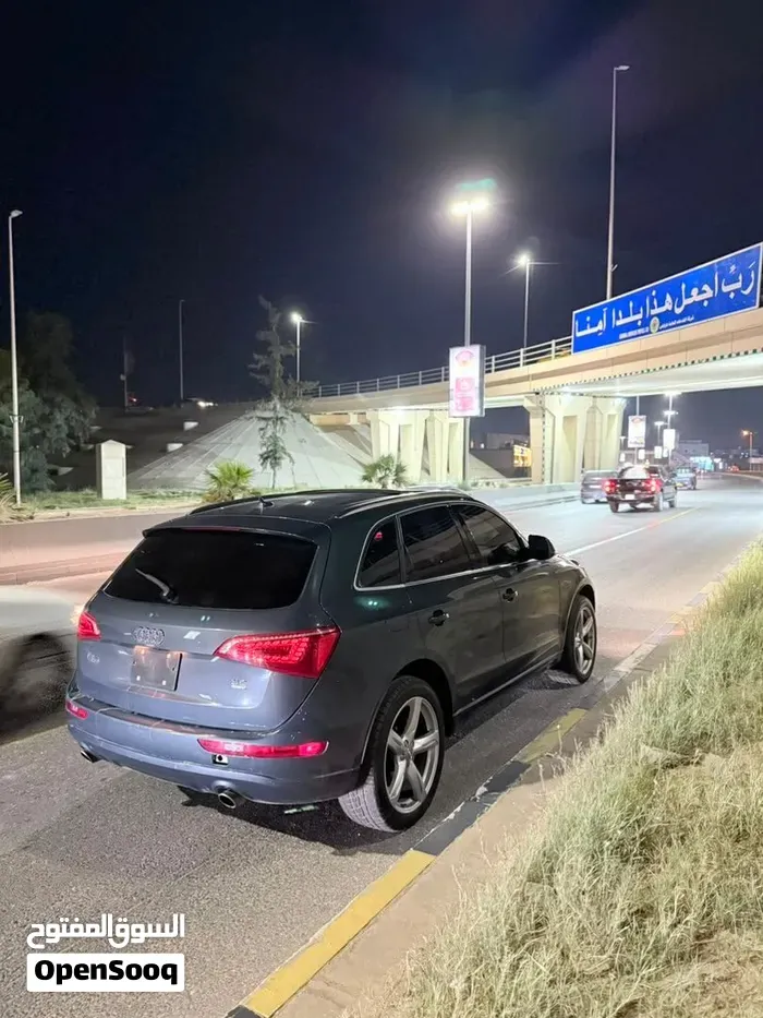 Audi Q5 2011 photo 2