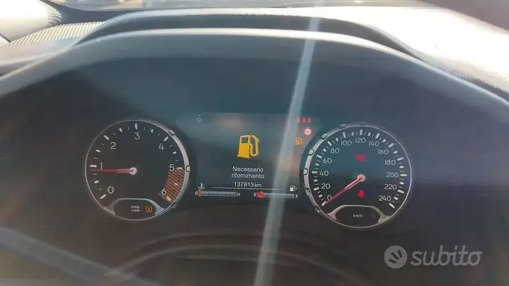Jeep Renegade 2019 photo 2