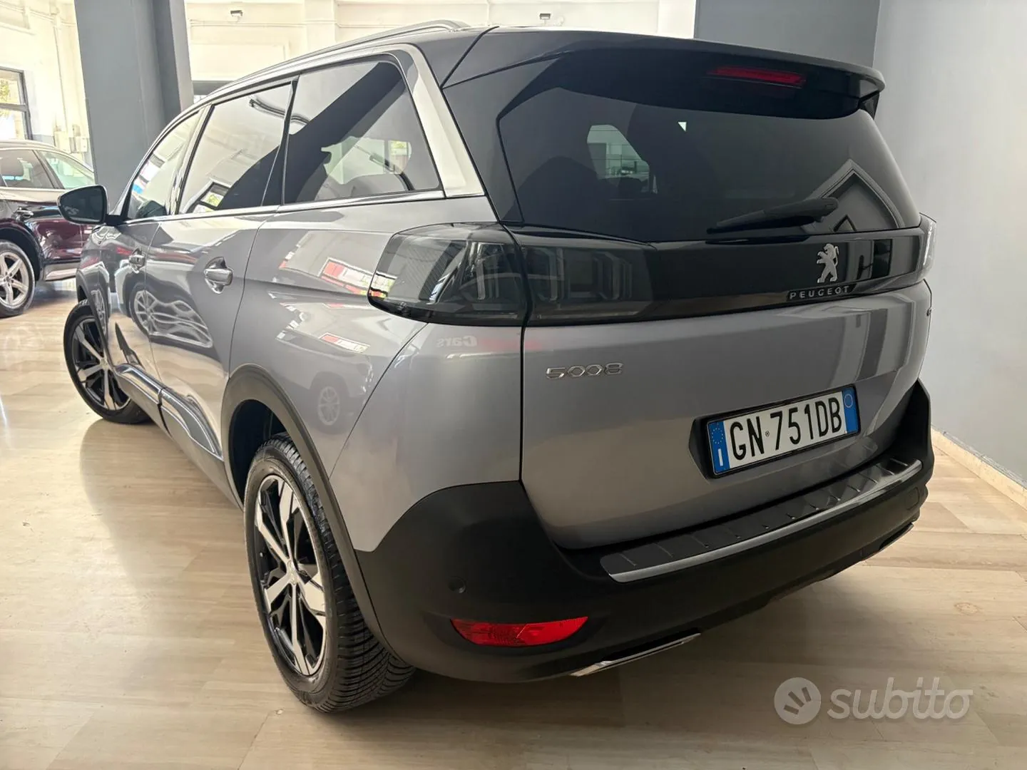 Peugeot 5008 2023 photo 4