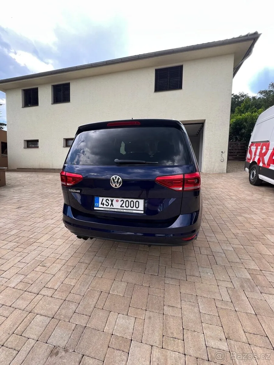 Volkswagen Touran 2017 photo 5