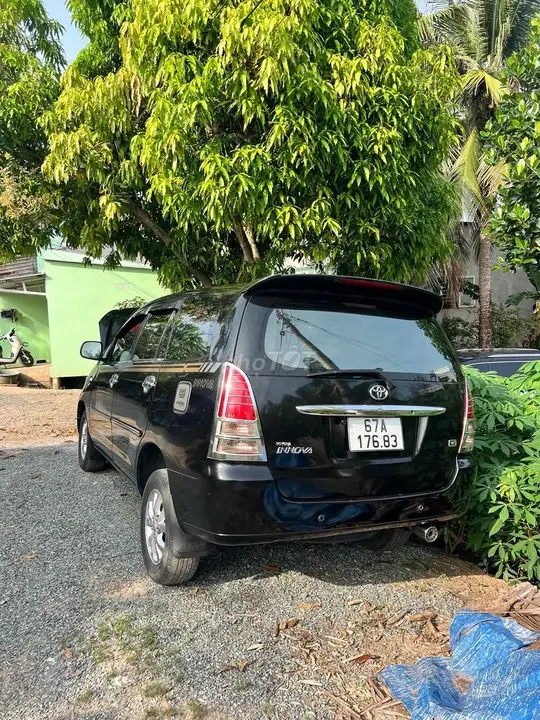 Toyota Innova 2006 photo 2