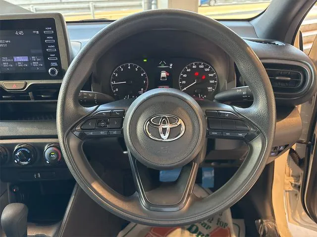 Toyota Yaris 2021 photo 3