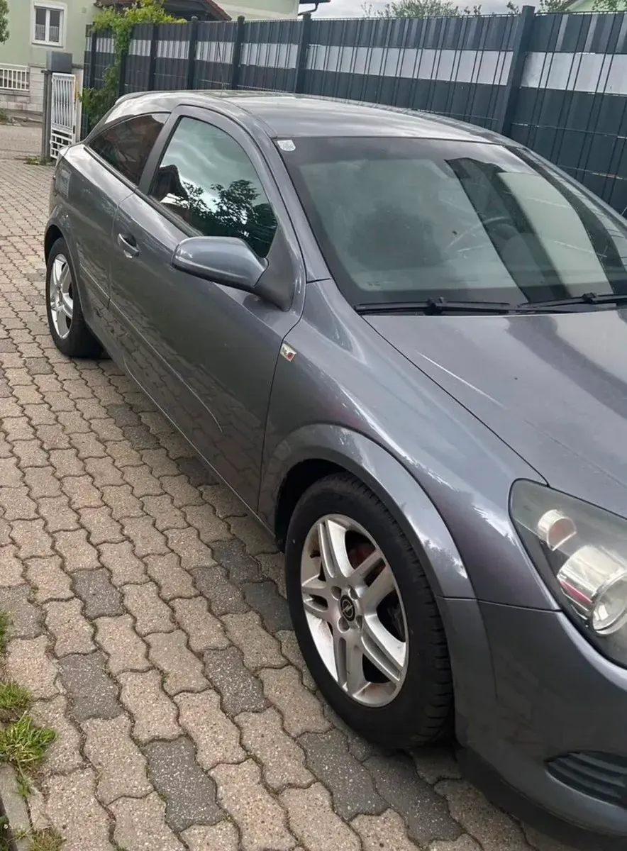 Opel Astra 2007 photo 2