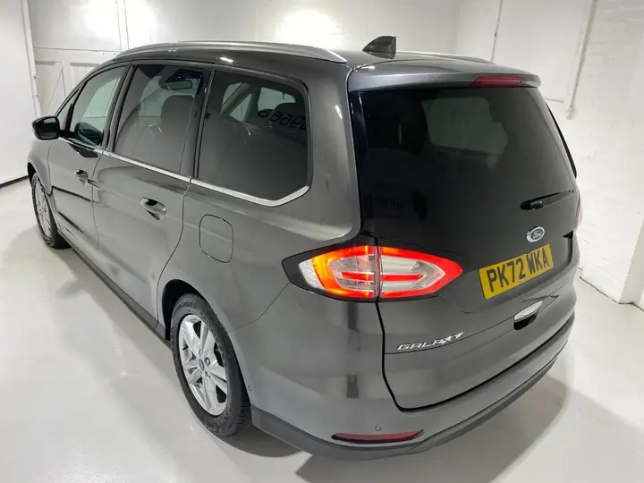 Ford Galaxy 2023 photo 3