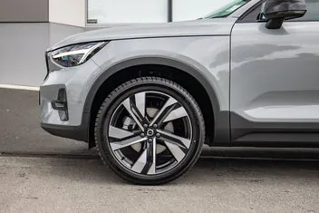 Volvo Xc40 2025 photo 5