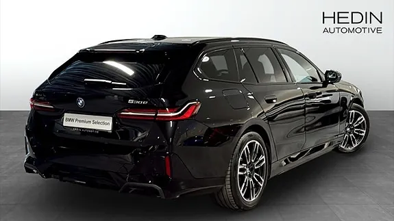 BMW 530E 2026 photo 2