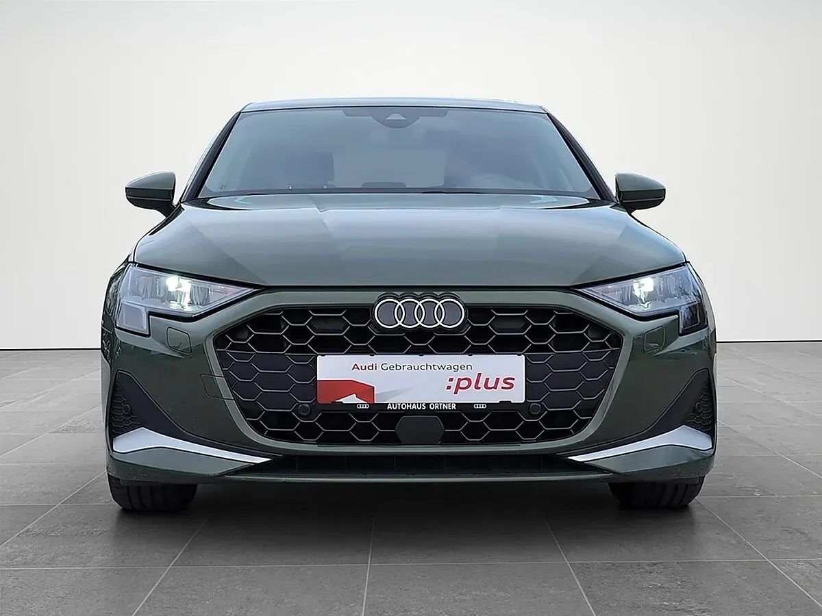 Audi A3 2025 photo 2