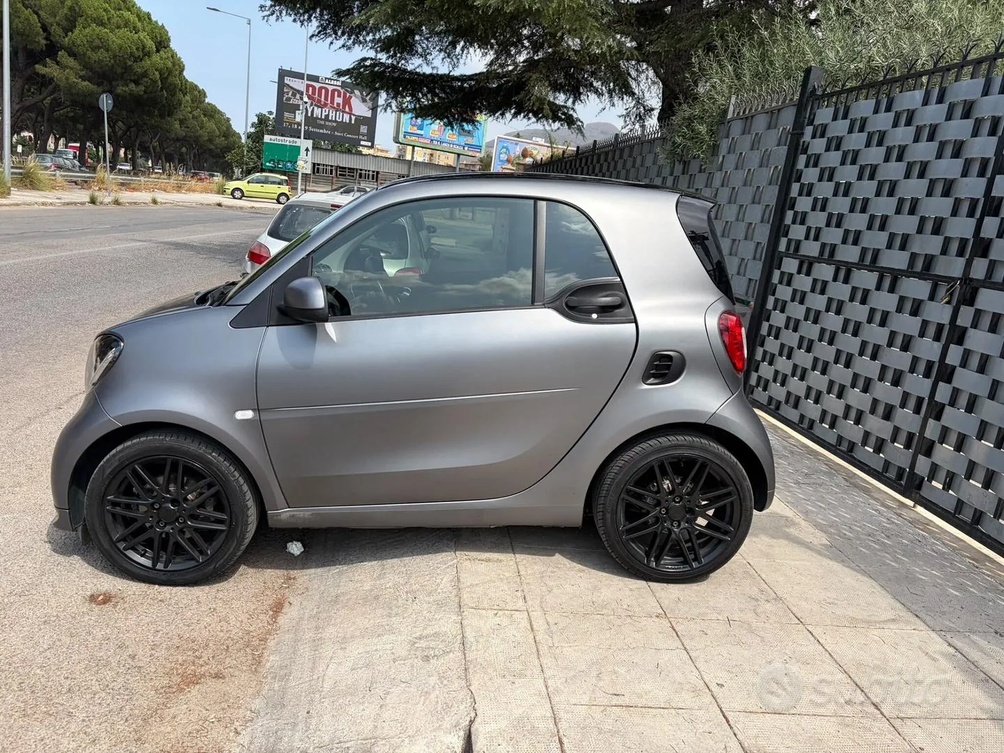 Smart Fortwo 2019 photo 3